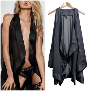 Victoria’s Secret Balmain Kimono jacket vest sleeveless top blouse cover up